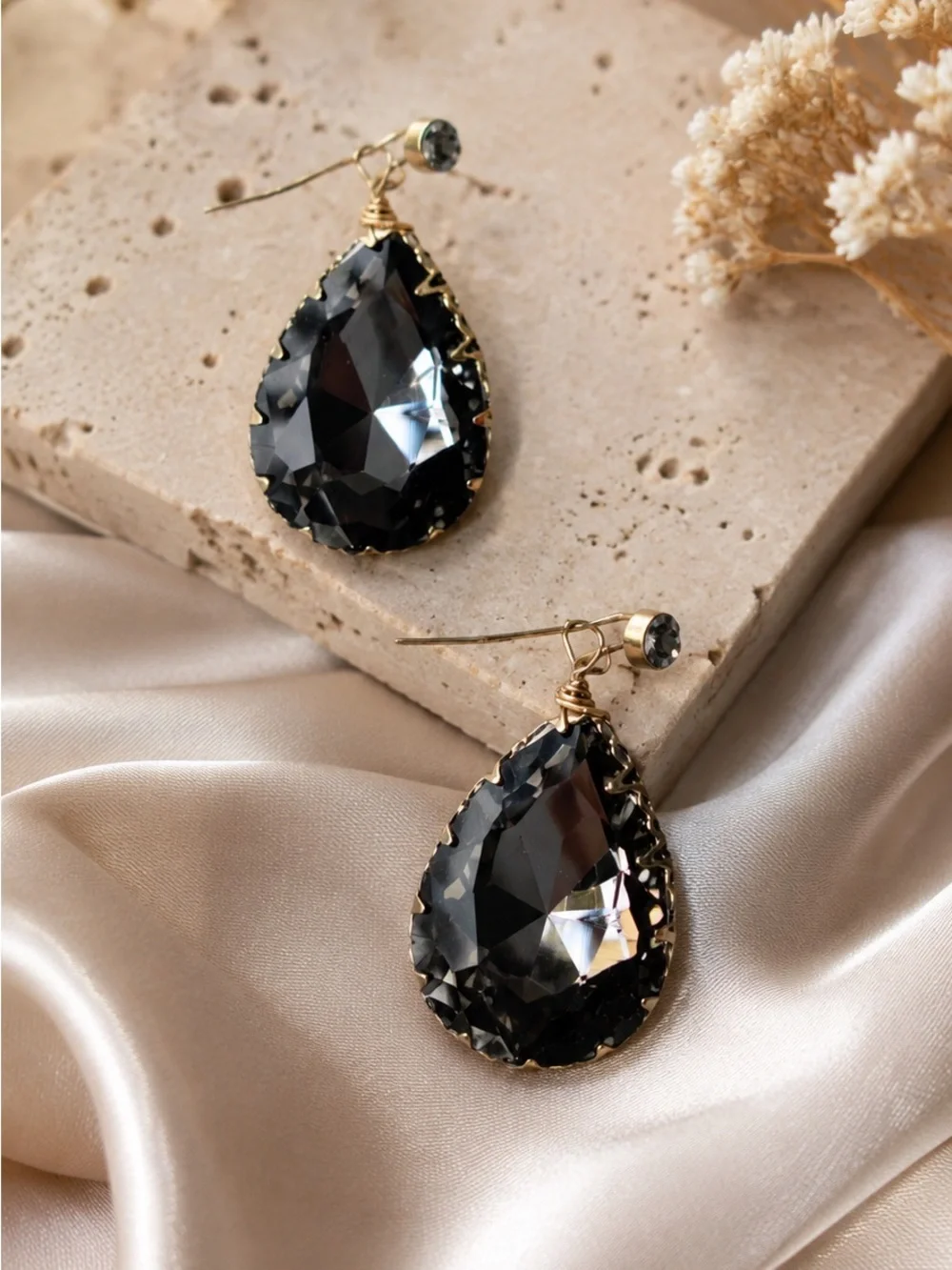 Boutique Black Faceted Teardrop Statement Earrings Gold Tone Faux Crystal Dangle